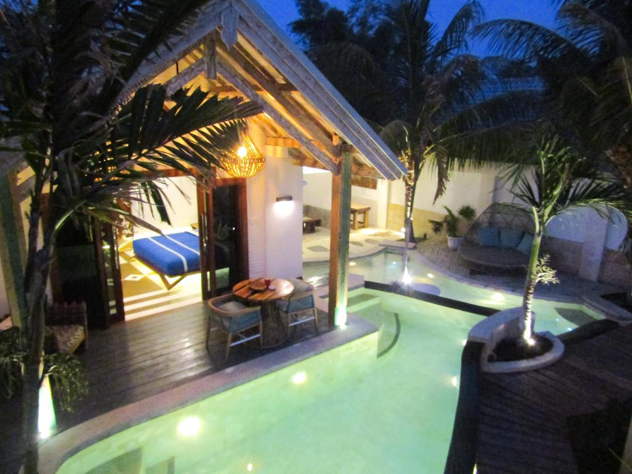 The White Key Luxury Villas กีลีตราวางัน ภายนอก รูปภาพ